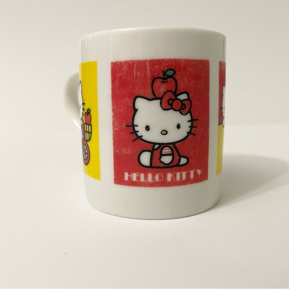 2000 Sanrio Hello Kitty Ceramic Kids Mug - Picture 3 of 16